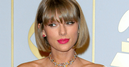 Taylor Swift kolejny raz powiększyła biust? Wszystko skomentował jej znajomy