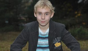 Grał Wojtusia w "Rodzinie zastępczej". Zmężniał i bardzo się zmienił