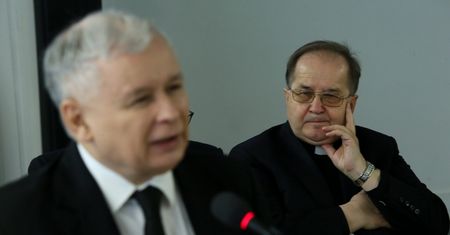Wybory do PE. Jarosław Kaczyński rozegrał polityczne środowisko ojca Tadeusza Rydzyka