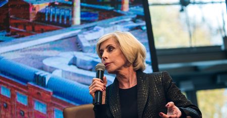 "Polska miliarderka przywraca życie szwajcarskiemu miasteczku". Materiał CNN o Grażynie Kulczyk