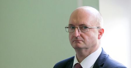 Telefon na stół, czyli jak wiceminister zapomina o bezpieczeństwie