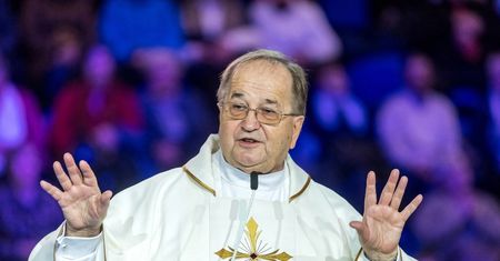 Petycja uderzająca w Rydzyka trafi do papieża. "Oby służby watykańskie były tym razem czujne"