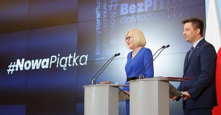 Obietnice PiS. "Budżet to pomieści bez nowelizacji" - twierdzi rząd