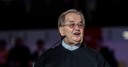 Dyrektor Szkoły Muzycznej w Radomiu Robert Pluta odwołany. W tle impreza o. Tadeusza Rydzyka