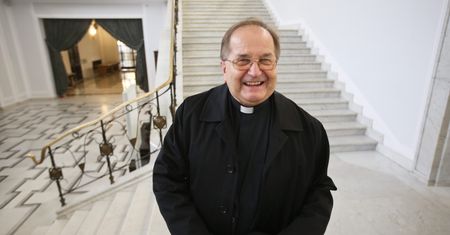 Ojciec Tadeusz Rydzyk znów ma szansę na miliony. Politycy PiS pomagają mu zbierać pieniądze z 1 proc.