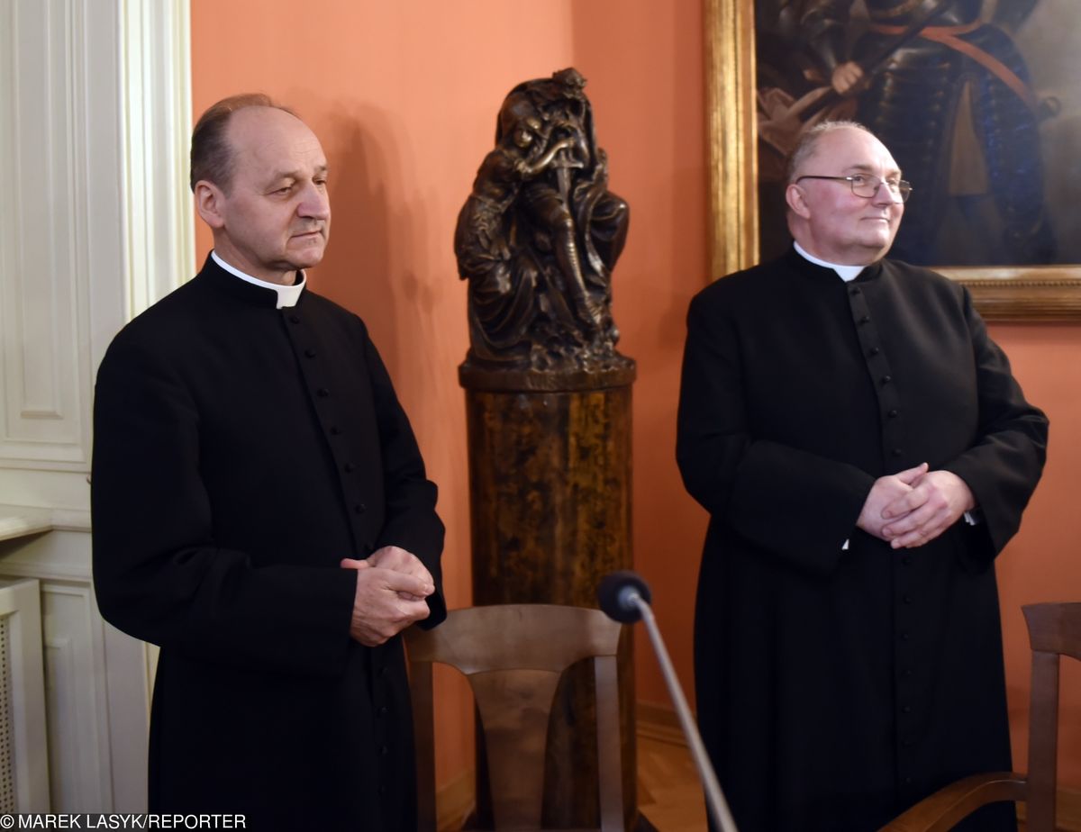 Ks. Isakowicz-Zaleski o rezygnacji z biskupstwa: presja homolobby