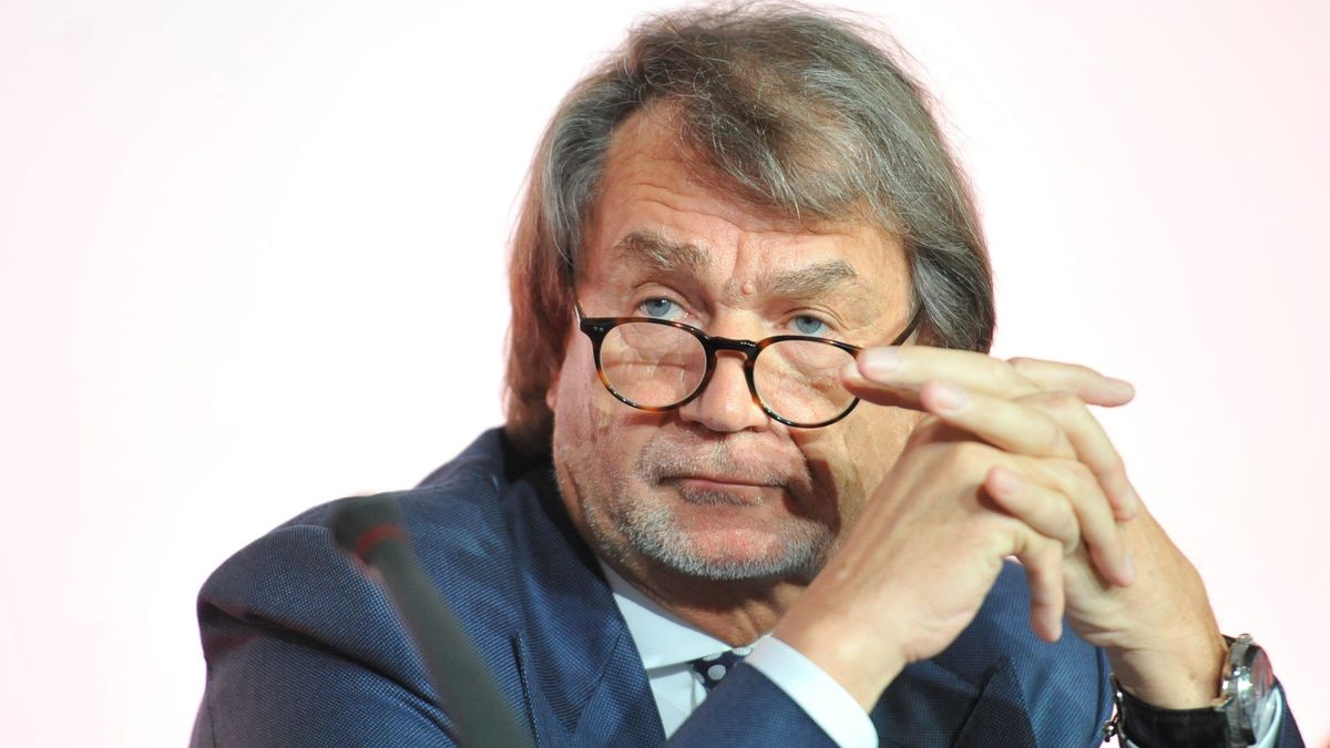 Jan Kulczyk zmarł 29 lipca 2015 roku w Wiedniu. Powodem śmierci były powikłania po zabiegu kardiologicznym.