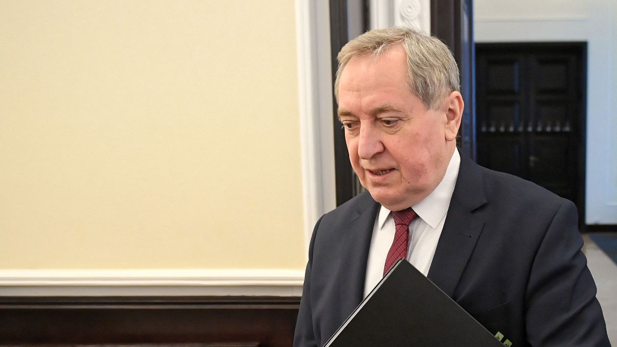 Henryk Kowalczyk podsumowuje rok działania programu "Czyste powietrze" 