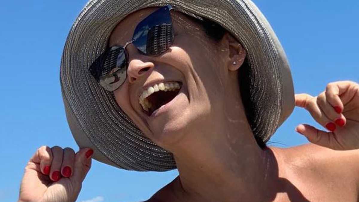 51-letnia Olga Bończyk pręży się w seksownym bikini na boskiej plaży w Miami! Wiedzieliście, że ona ma takie piękne ciało?