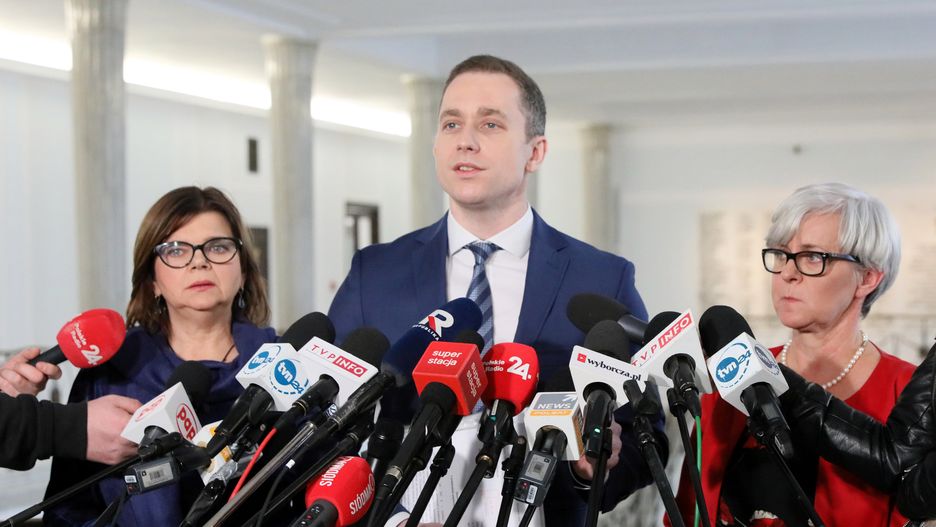O złożeniu wniosku poinformował poseł PO Cezary Tomczyk