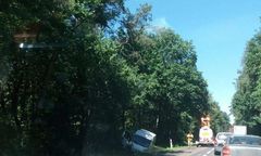 Bus wjechał w pracowników malujących pasy. Nie żyje mężczyzna