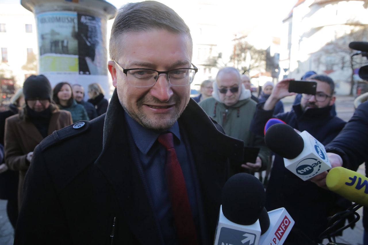 Paweł Juszczyszyn przyszedł do Sądu Rejonowego w Olsztynie. "Jestem gotów do orzekania"