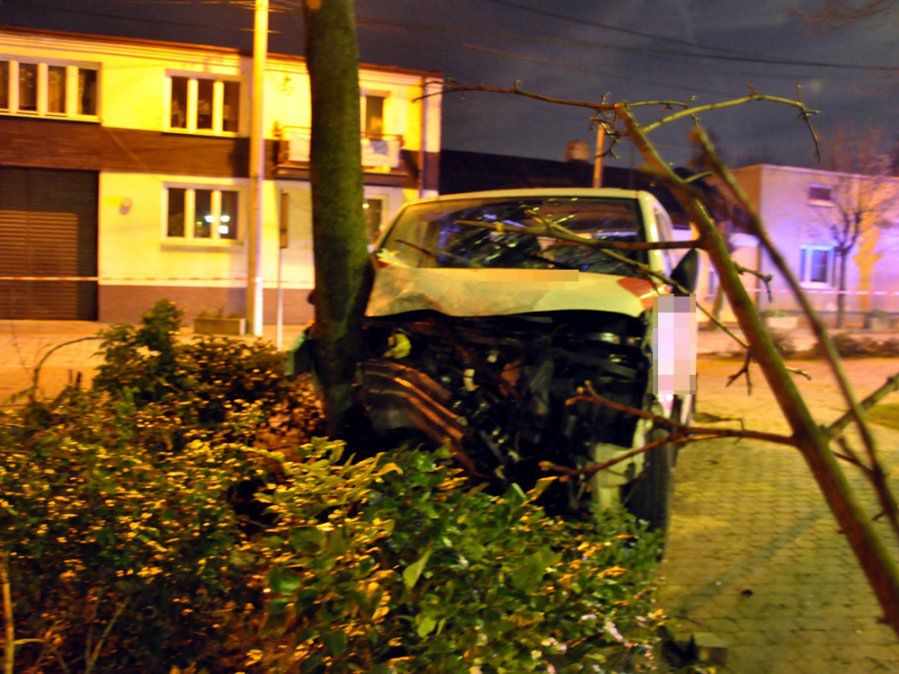 Strzelanina i pościg w Nadarzynie. Kierowca nie żyje, czterech policjantów w szpitalu