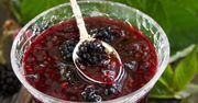 Dżem z jeżyn - przepis. Jak zrobić jeżynowe przetwory na zimę?