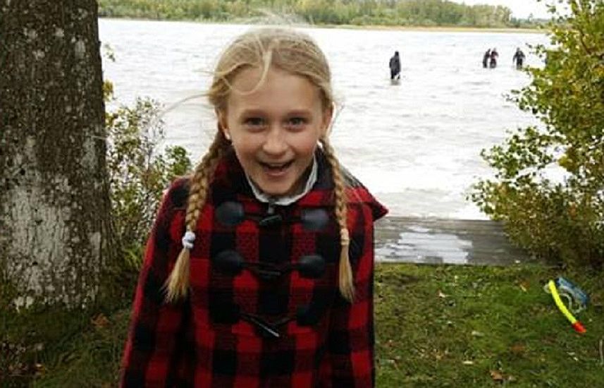8-letnia Szwedka poszła się kąpać. Odnalazła miecz sprzed ery Wikingów