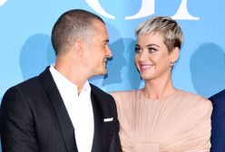 Katy Perry w stroju pilota zasłaniała brzuch. "Dzieci to jej priorytet"