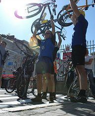 Rowerzyści pikietowali warszawski ratusz