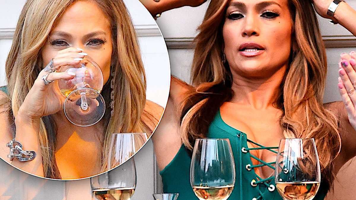Jennifer Lopez pije wino