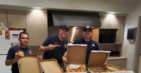 Strażak pomylił restauracje. Zamówił pizzę z innego kraju
