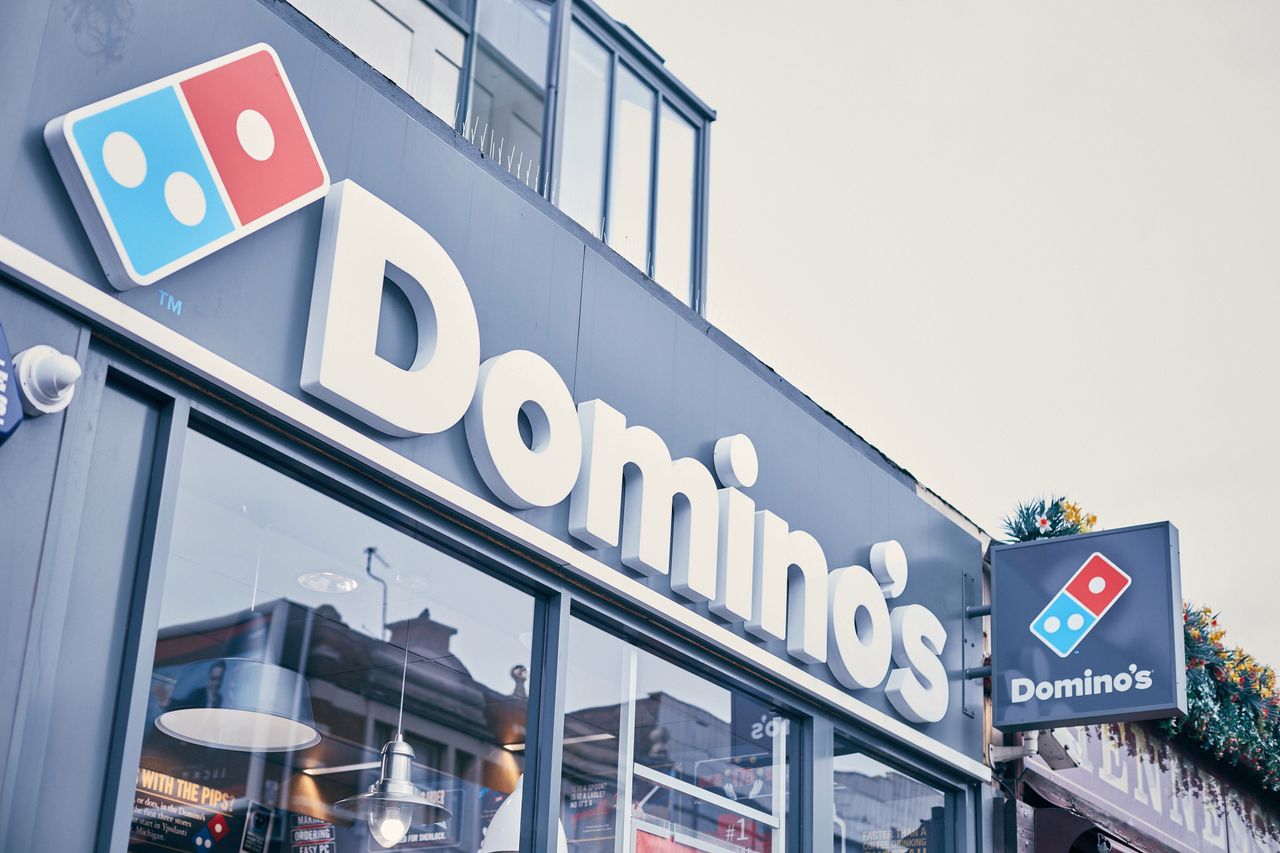 Dożywotnia pizza za tatuaż? Domino’s Pizza wycofało się z akcji promocyjnej