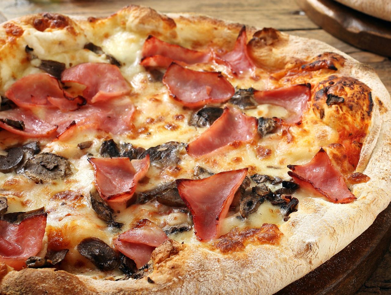 Domowa pizza jak we włoskiej pizzerii