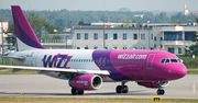 Nie mógł skorzystać z toalety. Wizz Air przegrał w sądzie z pasażerem