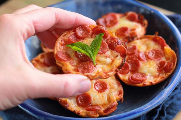 Mini Tortilla Crust Pizzas