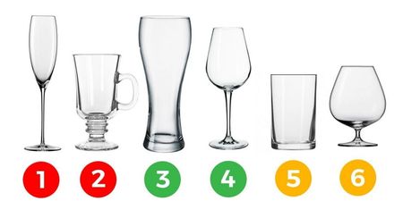 6 podstawowych zasad podczas serwowania alkoholu. Dobór kieliszków ma wpływ na smak!