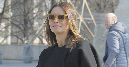 Joanna Horodyńska w modnej stylizacji pod studiem TVP. W takich butach jeszcze jej nie widzieliście [zdjęcia]