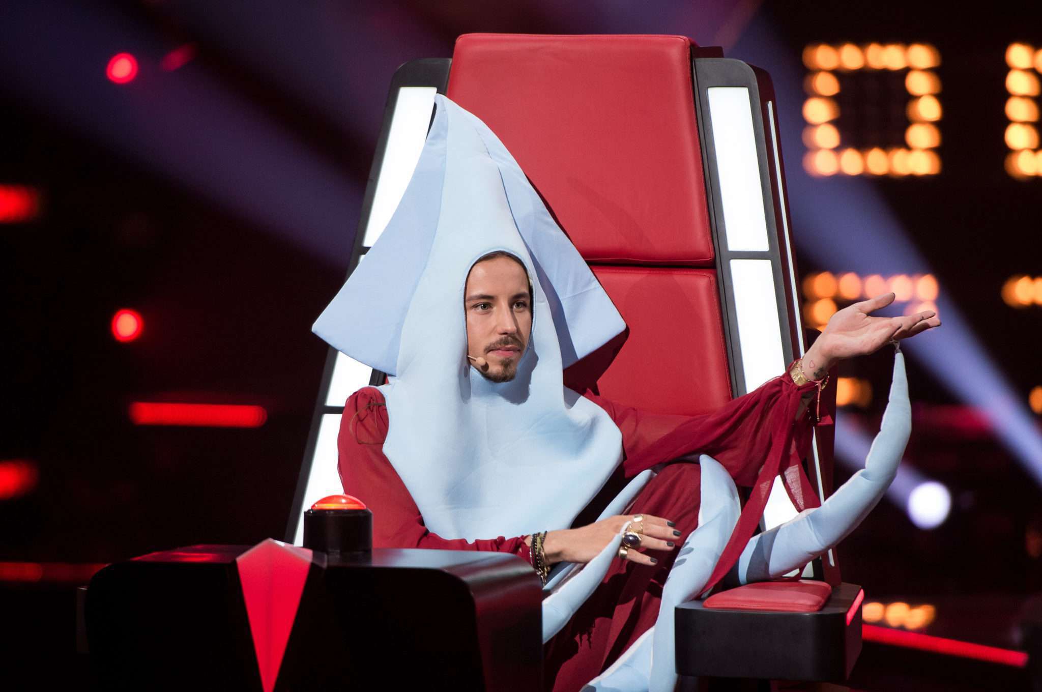 Michał Szpak w stroju kalmara