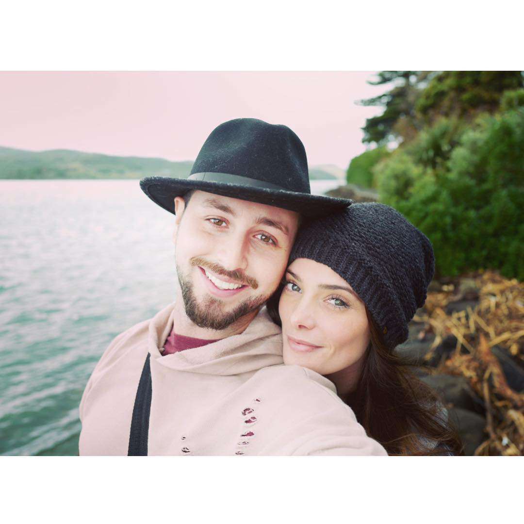 Ashley Greene znana z roli Alice w Zmierzchu i Paul Khoury są małżeństwem