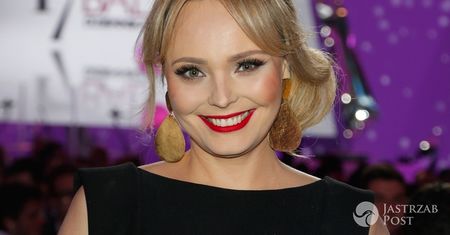 Agnieszka Jastrzębska na Charytatywnym Balu Dziennikarzy postawiła na klasyczną czerń